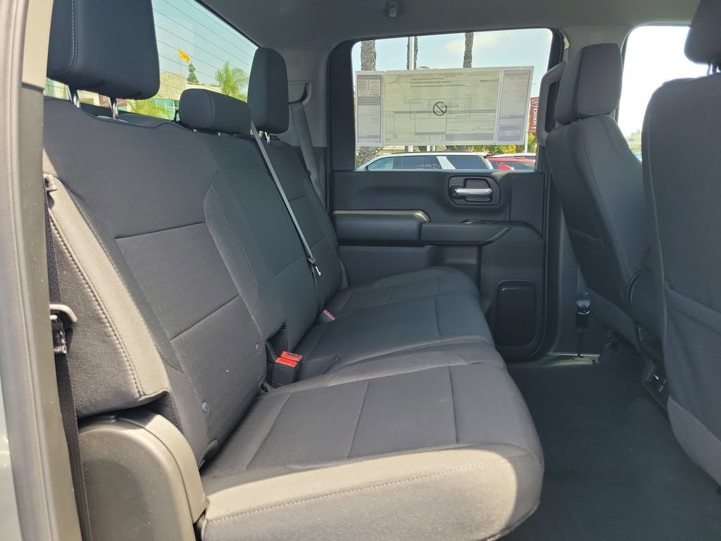 New 2026 Chevrolet Silverado 2500 Custom w/ Custom Value Package AWD/4WD image 18