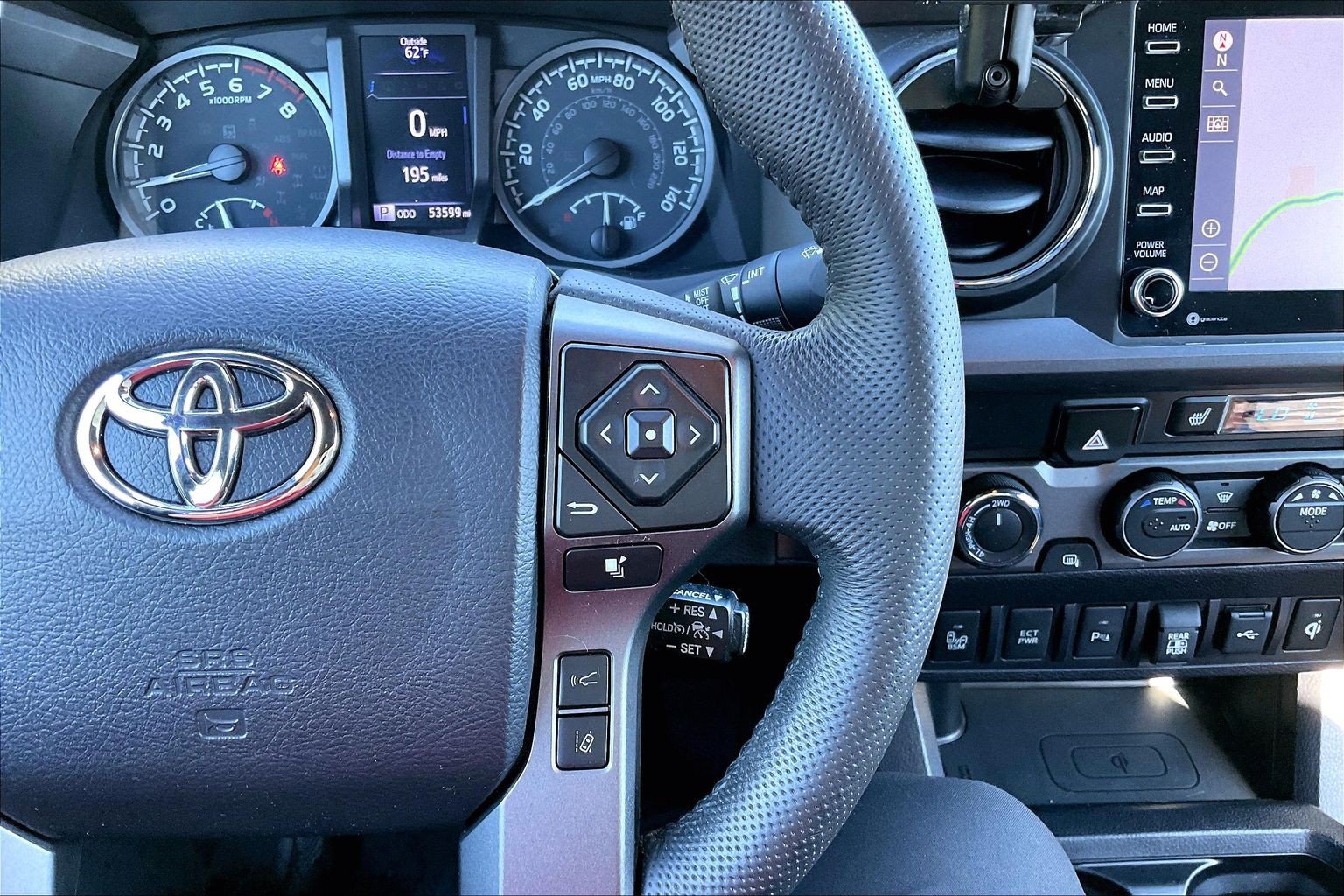 Used 2021 Toyota Tacoma TRD Off-Road w/ TRD Premium Off Road Package AWD/4WD image 19