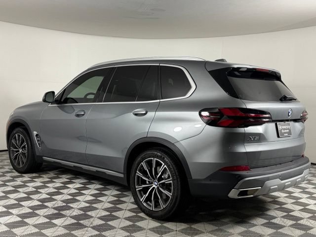 Used 2026 BMW X5 xDrive40i w/ Executive Package AWD/4WD image 6