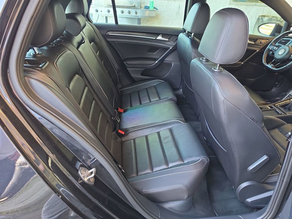 Used 2019 Volkswagen Golf R 4-Door image 30