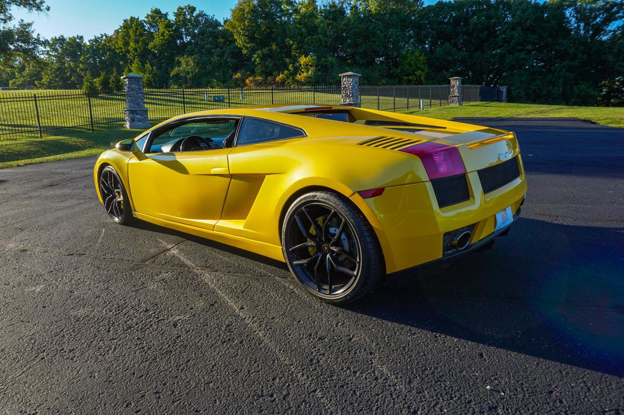 Used 2005 Lamborghini Gallardo image 9