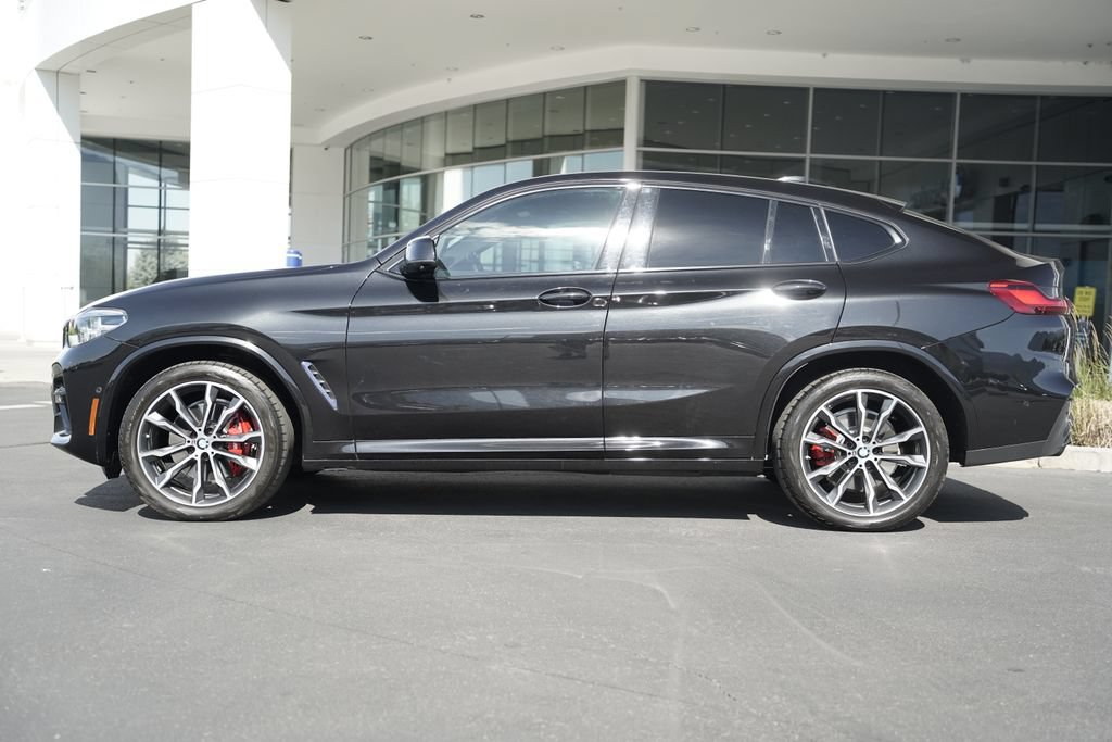 Used 2021 BMW X4 M40i w/ Executive Package AWD/4WD image 2