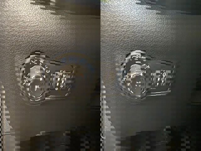 New 2026 Jeep Compass Limited w/ Sun, Sound & Navigation Group image 12