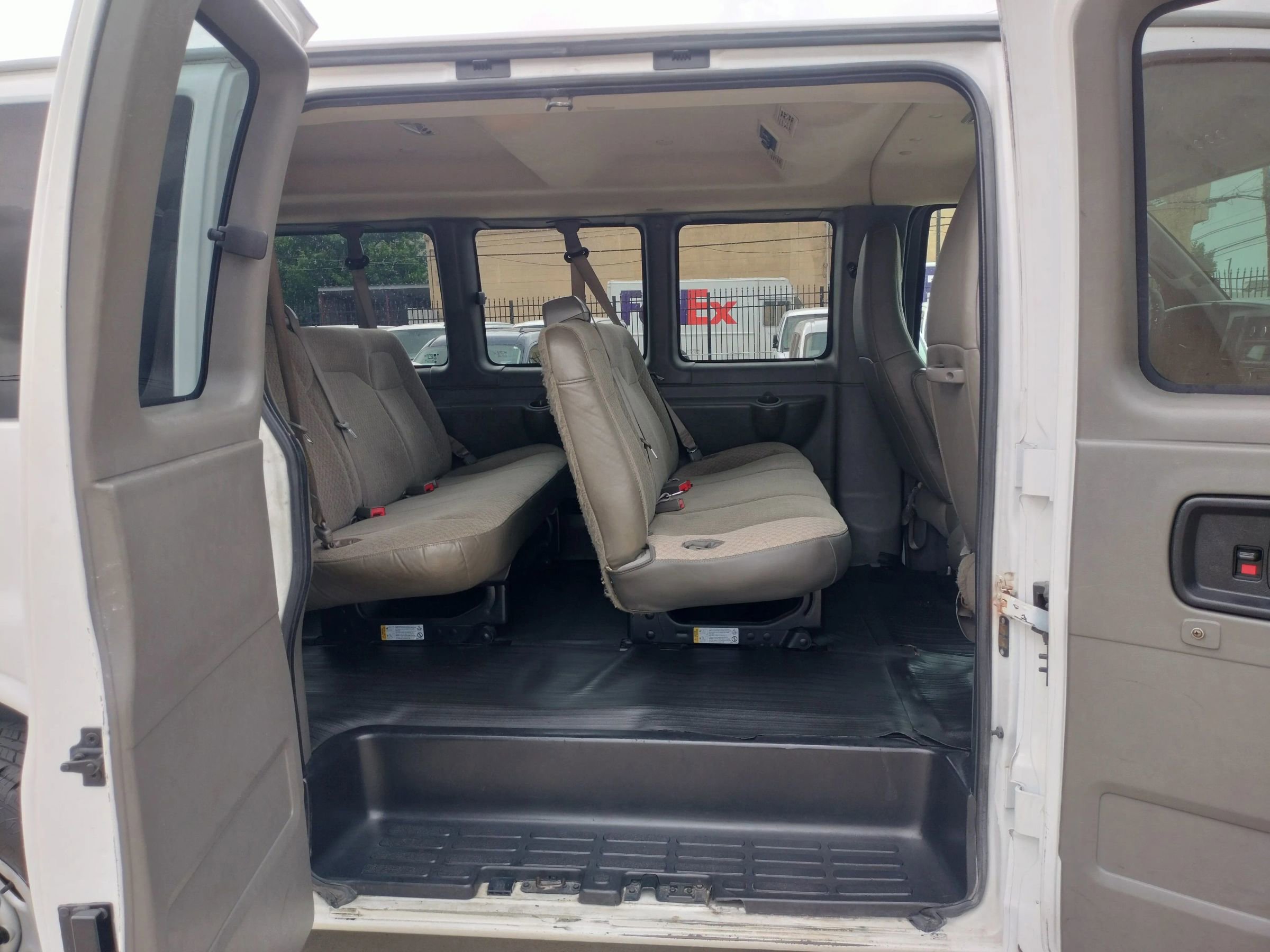 Used 2017 Chevrolet Express 2500 LS image 22