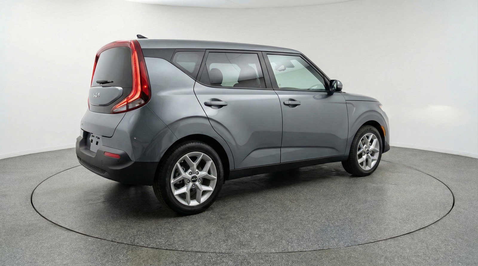 Used 2025 Kia Soul LX w/ LX Technology Package FWD image 9