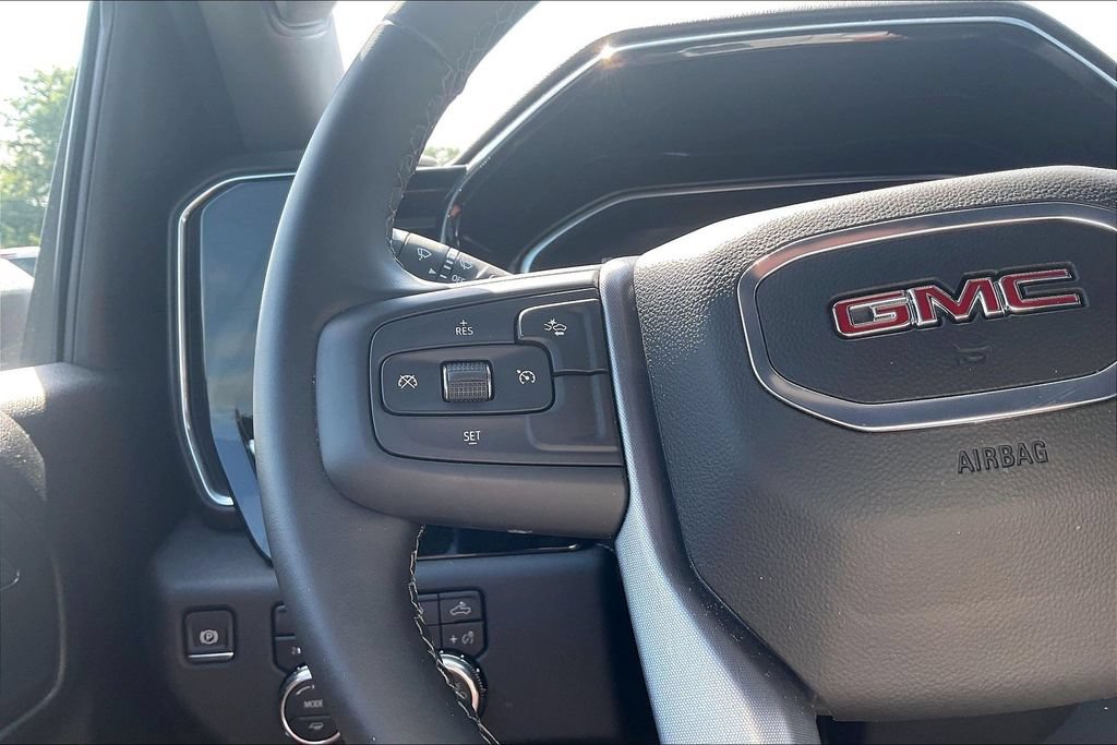 Used 2025 GMC Sierra 2500 SLE AWD/4WD image 12