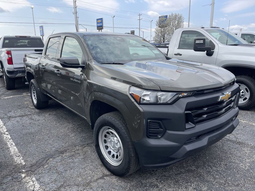 Used 2024 Chevrolet Colorado W/T image 12