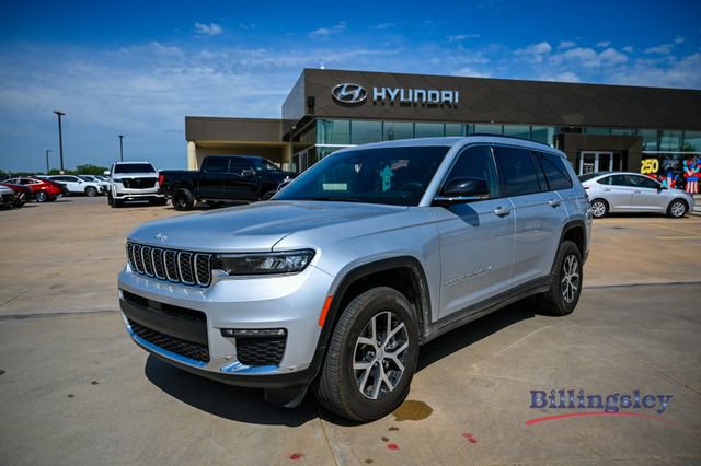 Used 2024 Jeep Grand Cherokee L Limited RWD image 1