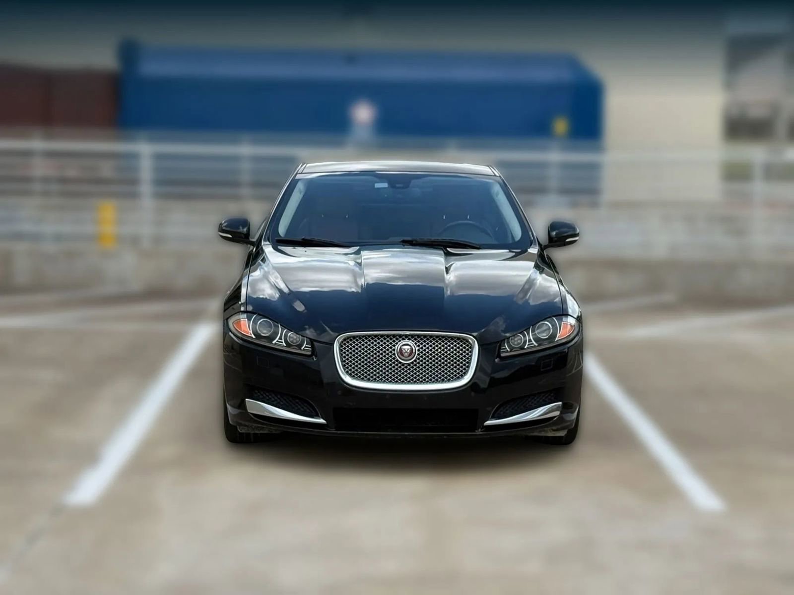 Used 2015 Jaguar XF Portfolio image 2