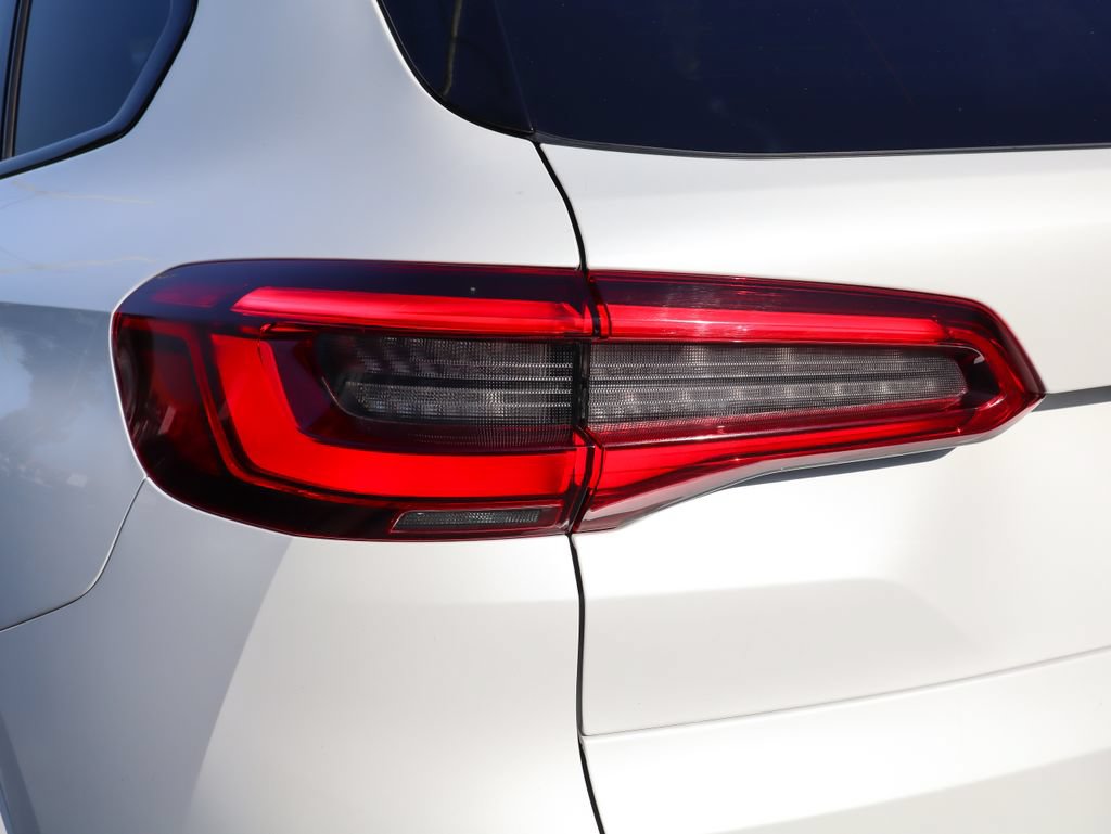 Used 2020 BMW X5 M50i w/ Executive Package AWD/4WD image 16