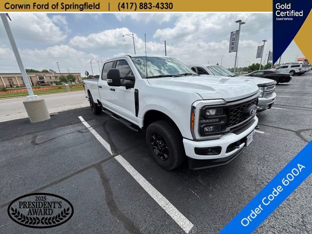 Used 2023 Ford F250 XL w/ STX Appearance Package AWD/4WD image 3