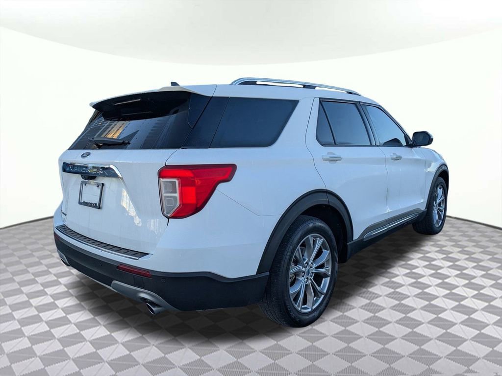 Used 2022 Ford Explorer Limited image 3