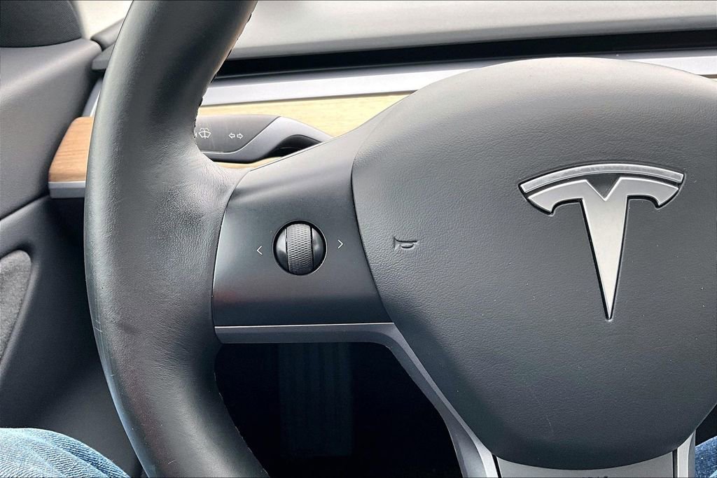 Used 2018 Tesla Model 3 Long Range image 18