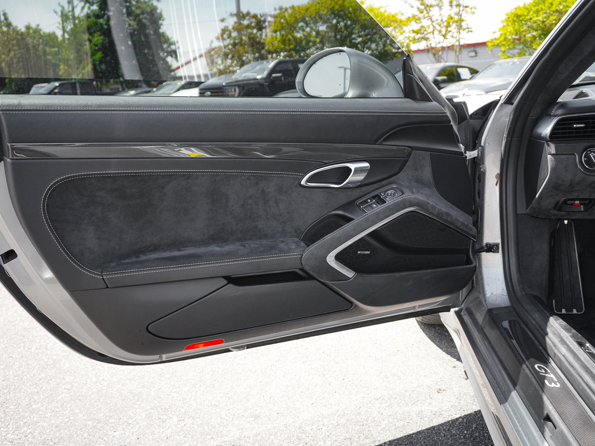 Used 2018 Porsche 911 GT3 w/ Sport Chrono Package image 16