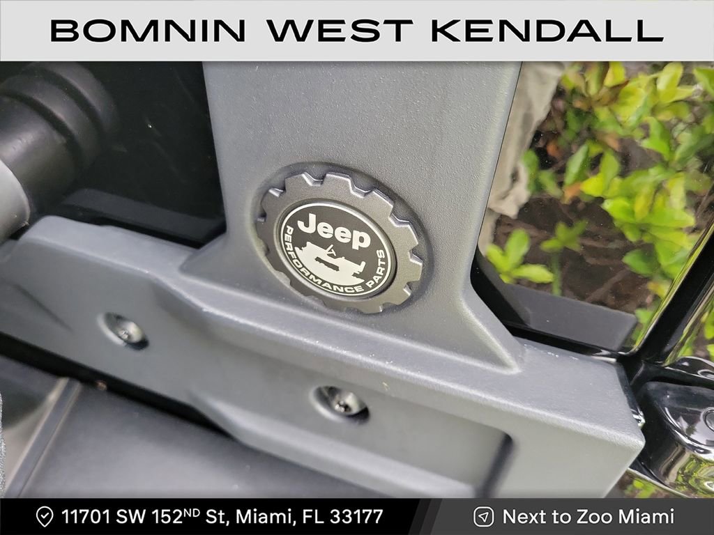 Used 2024 Jeep Wrangler Unlimited Rubicon 392 image 4