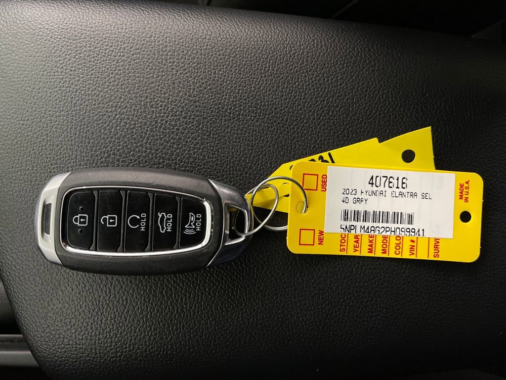 Used 2023 Hyundai Elantra SEL FWD image 24