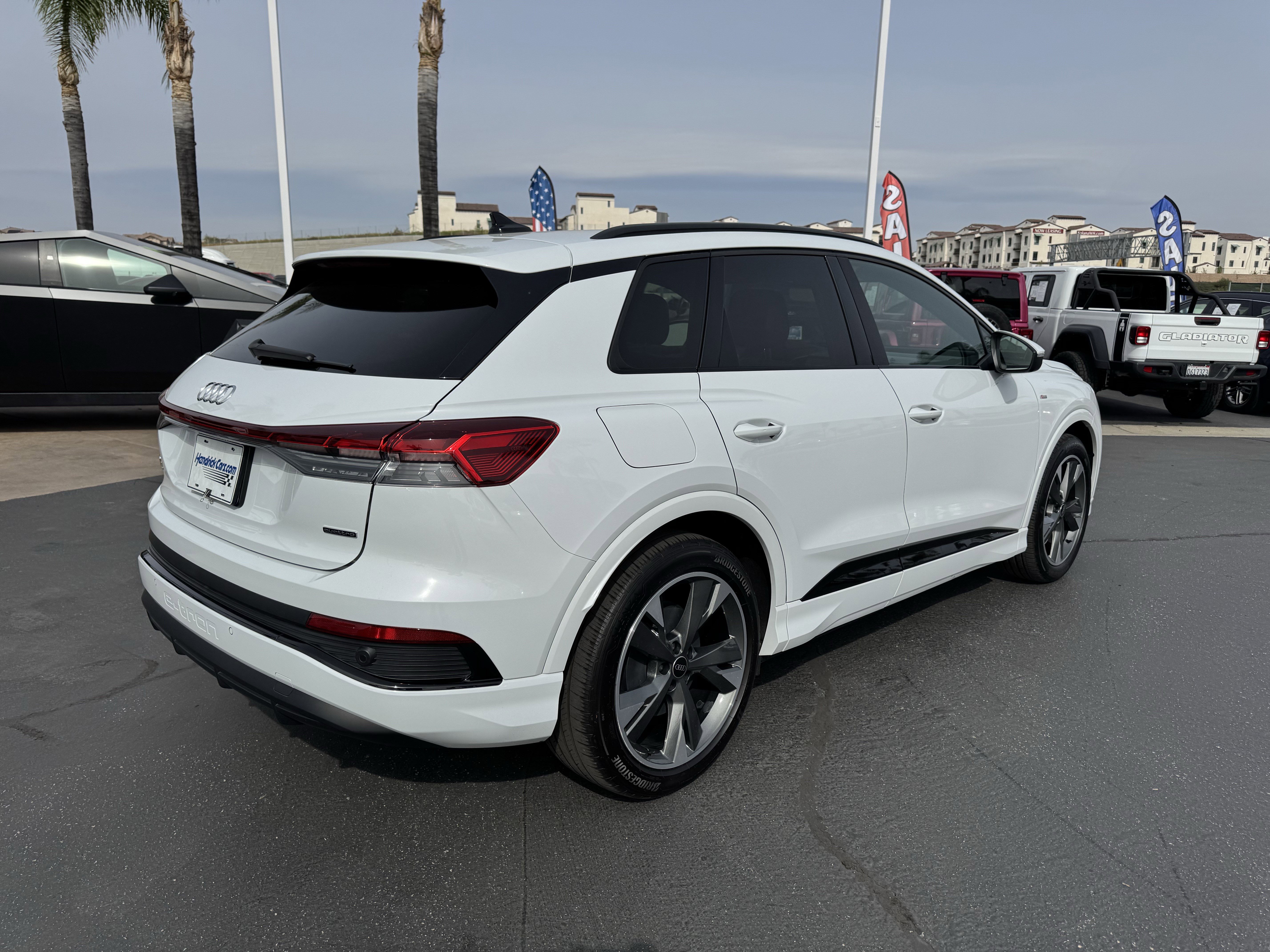 Used 2024 Audi Q4 e-tron Premium w/ Convenience Package image 10