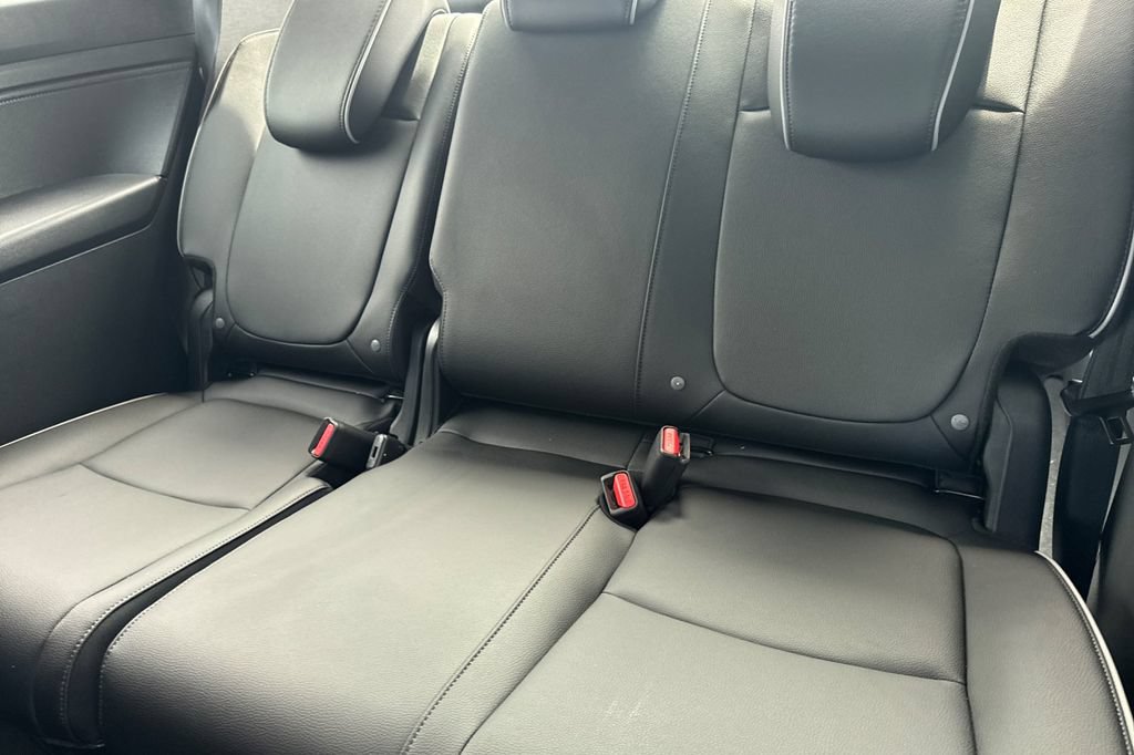 New 2026 Honda Odyssey Touring image 16