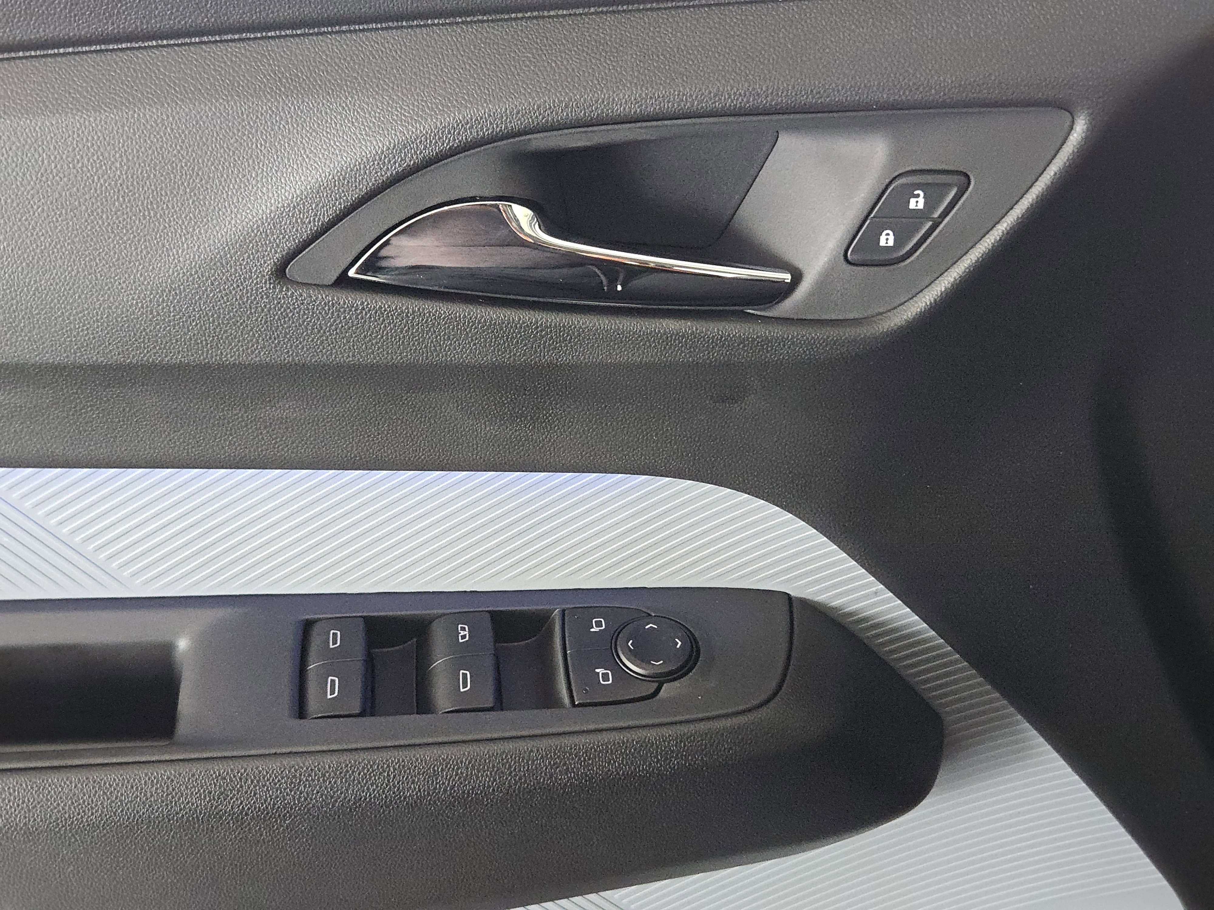 New 2027 Chevrolet Bolt RS image 17