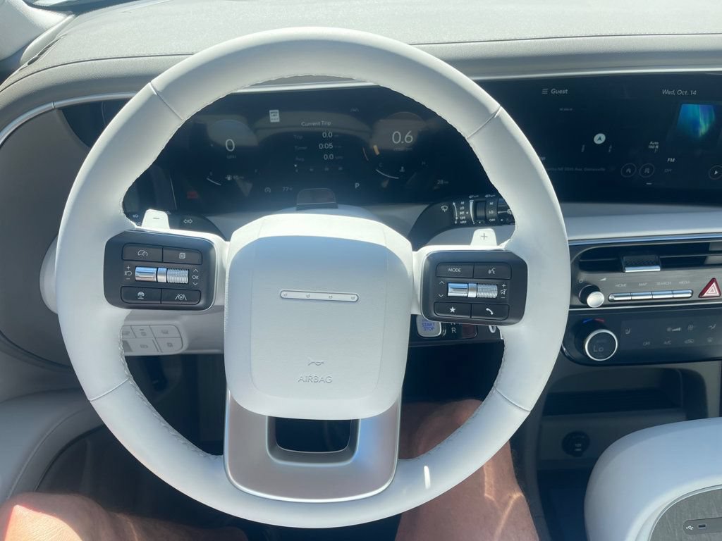 Used 2026 Hyundai Palisade SEL FWD image 16