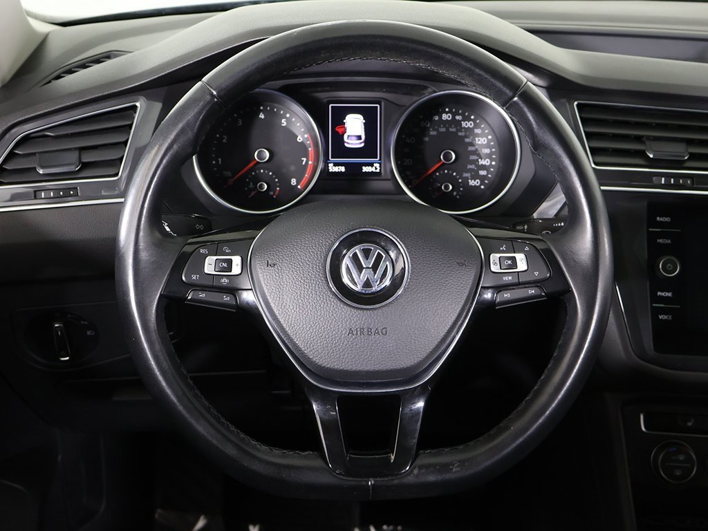 Used 2019 Volkswagen Tiguan SE w/ Panoramic Sunroof Package image 39