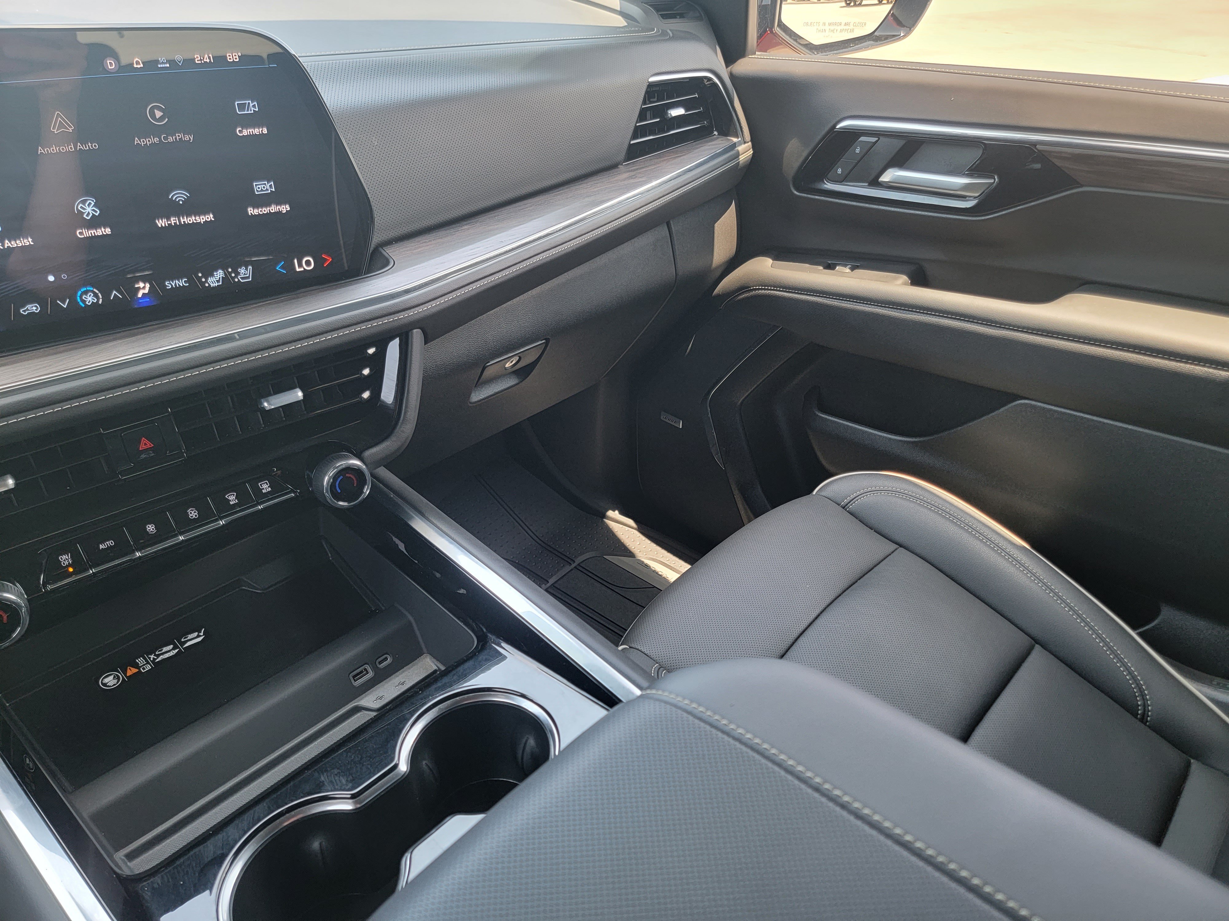 Used 2026 Chevrolet Tahoe Premier w/ Sun And Tow Package RWD image 26