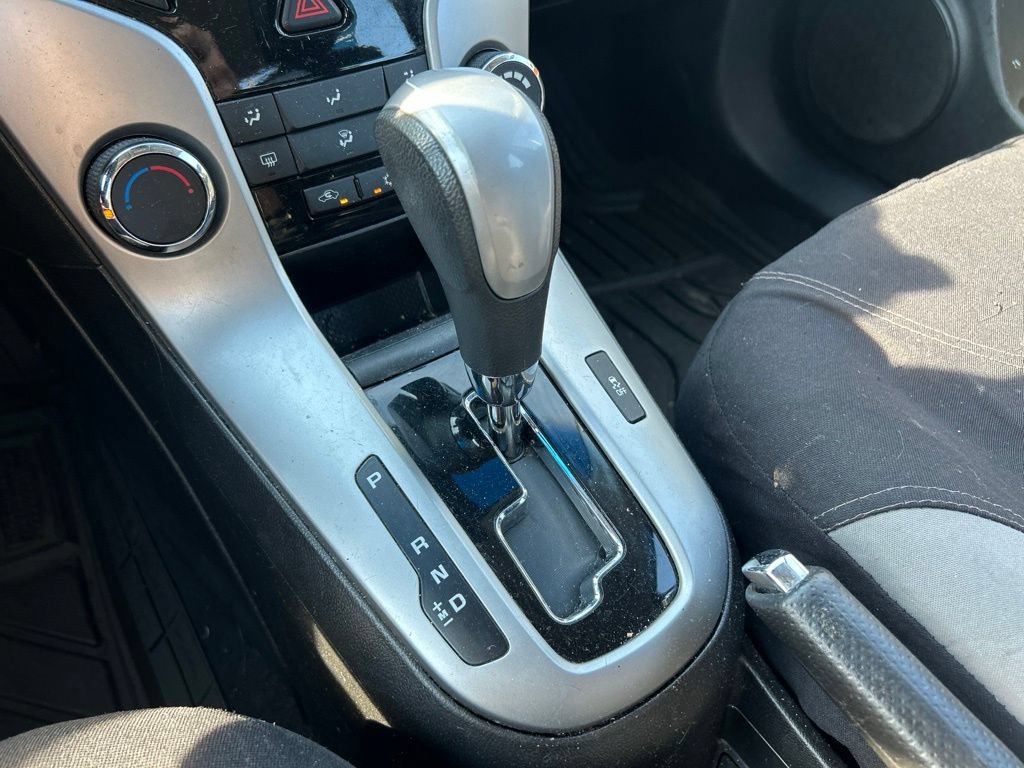 Used 2011 Chevrolet Cruze LS w/ Connectivity Package FWD image 22