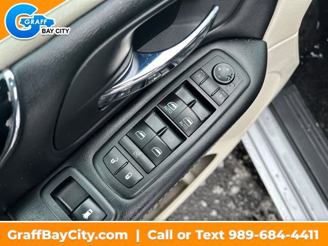 Used 2019 Dodge Grand Caravan SXT image 11