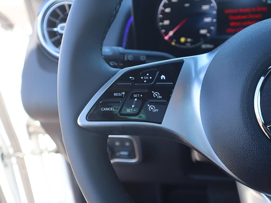 New 2026 Mercedes-Benz GLB 250 4MATIC image 39