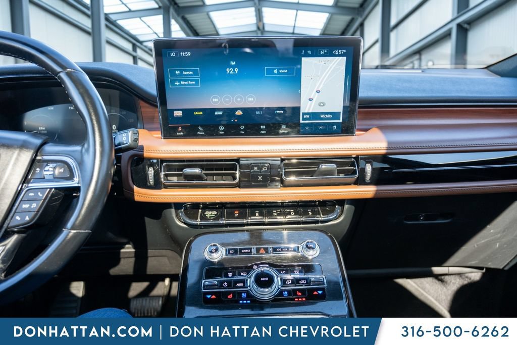 Used 2023 Lincoln Nautilus Reserve AWD/4WD image 9