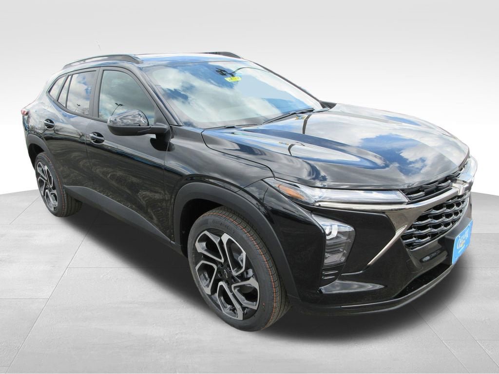 New 2026 Chevrolet Trax RS w/ Sunroof Package FWD image 7