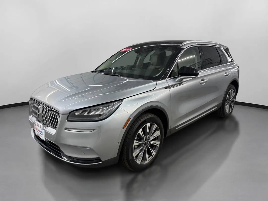 Used 2021 Lincoln Corsair Reserve w/ Equipment Group 201A AWD/4WD image 4