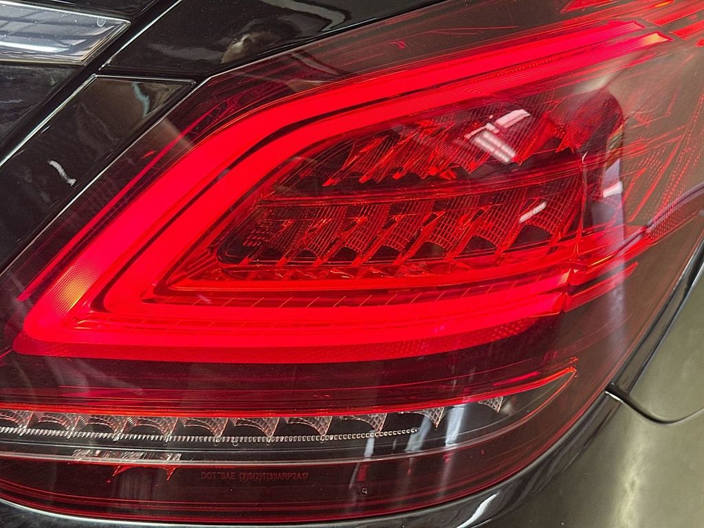 Used 2020 Mercedes-Benz C 300 Sedan image 31