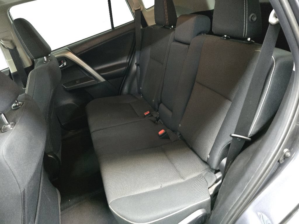 Used 2018 Toyota RAV4 XLE w/ Plus Extra Value Package AWD/4WD image 32