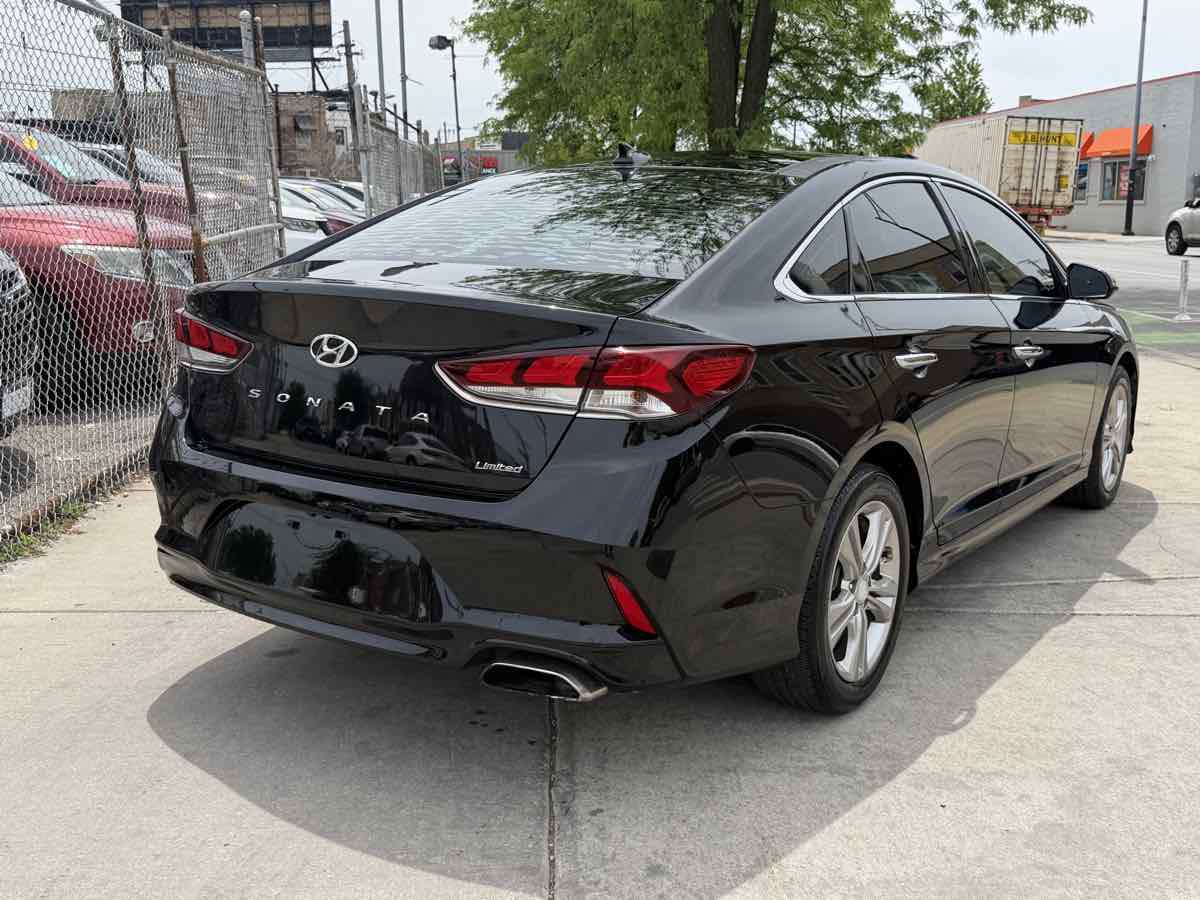 Used 2019 Hyundai Sonata Limited w/ Ultimate Package 04 FWD image 5