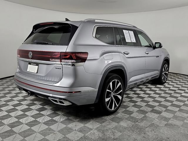 Used 2024 Volkswagen Atlas SEL Premium R-Line image 4