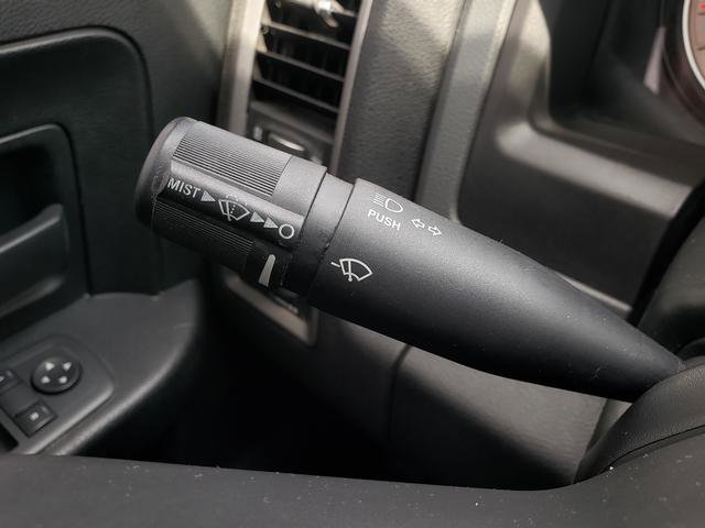 Used 2018 RAM 1500 Express w/ Express Value Package image 27