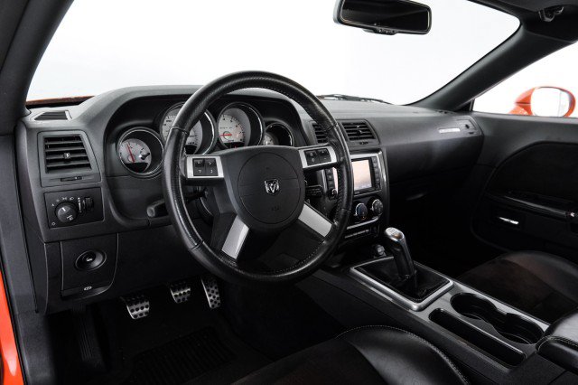 Used 2009 Dodge Challenger SRT8 w/ SRT Option Group II RWD image 13