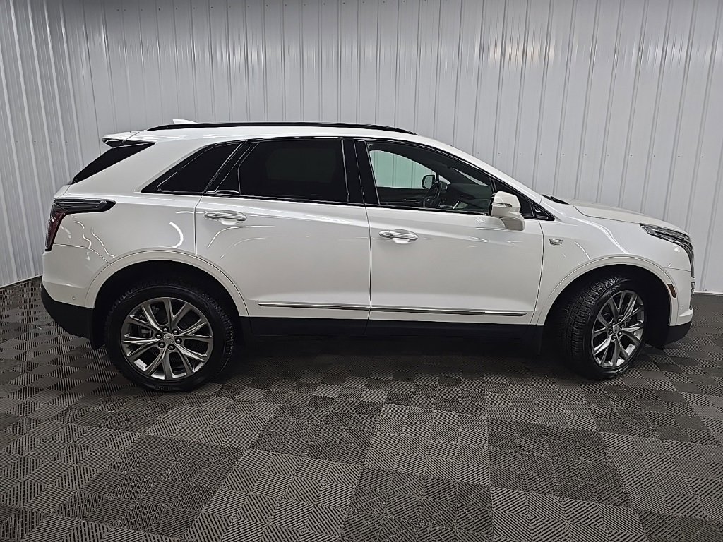 Used 2021 Cadillac XT5 Sportv image 2