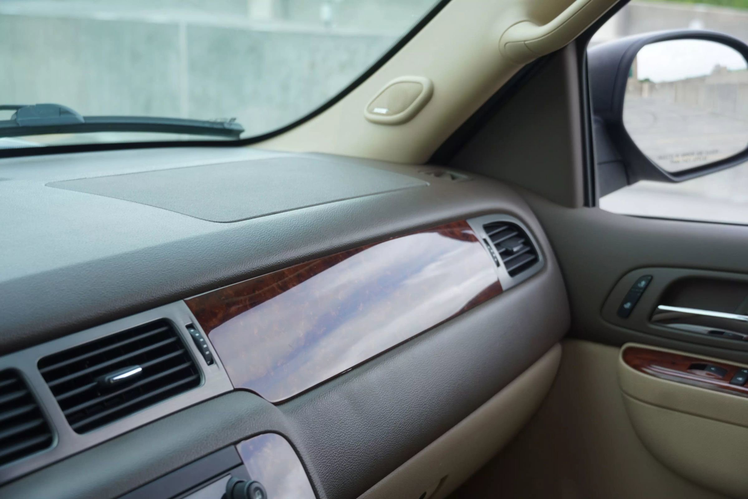 Used 2014 Chevrolet Tahoe LT image 30