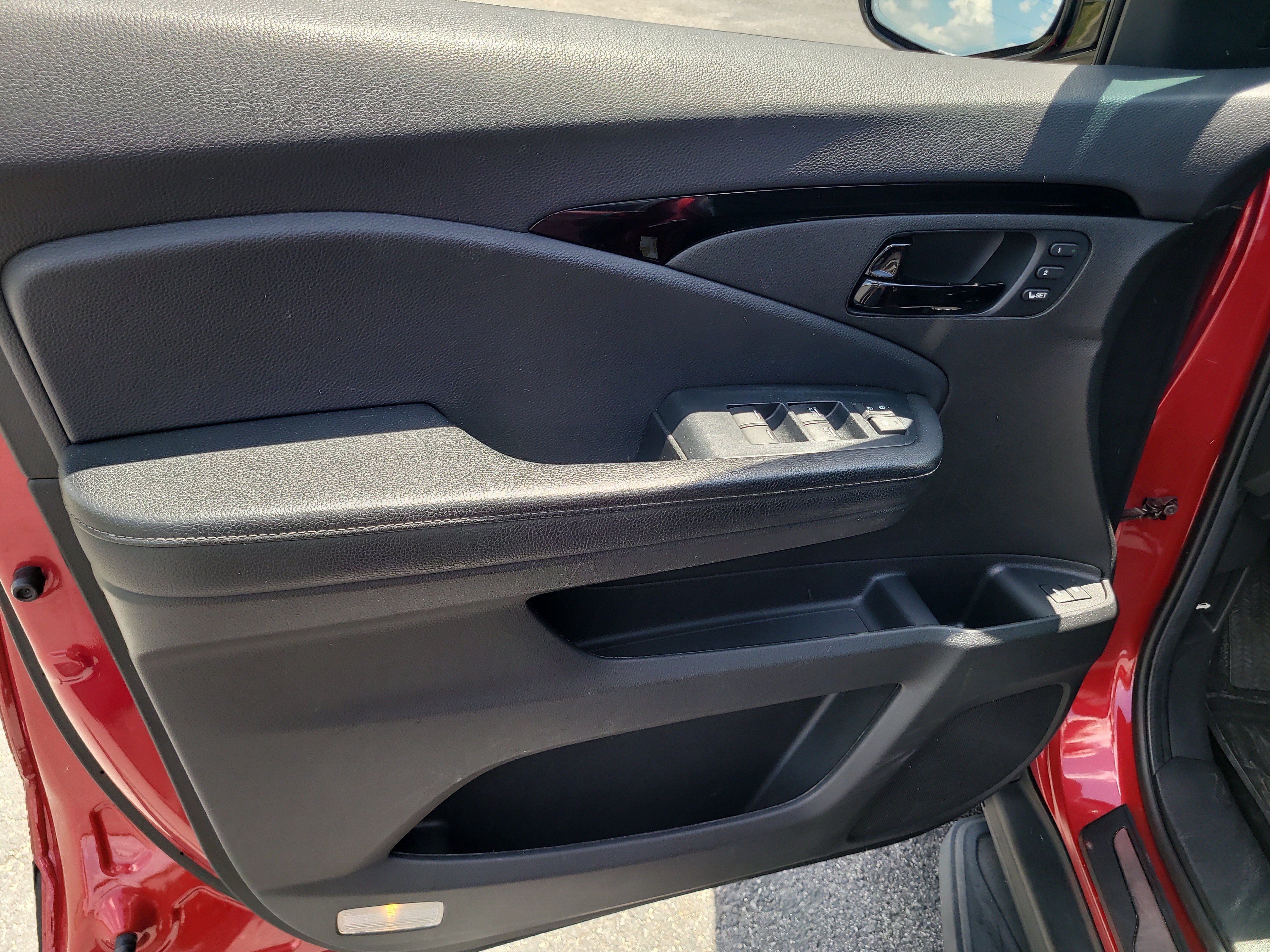 Used 2023 Honda Passport Elite image 18