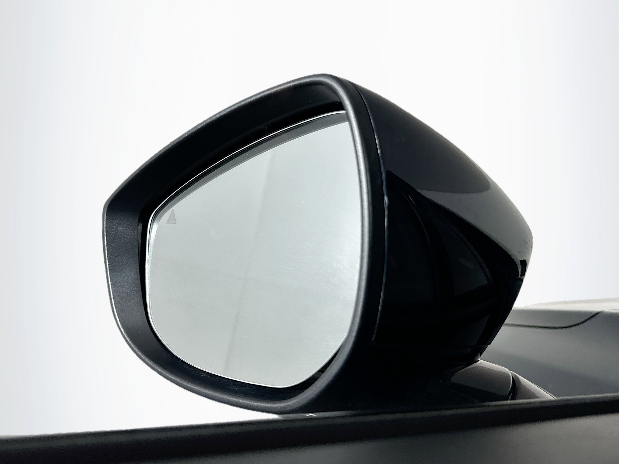 Used 2024 MAZDA CX-90 Plug-In Hybrid w/ Preferred image 16