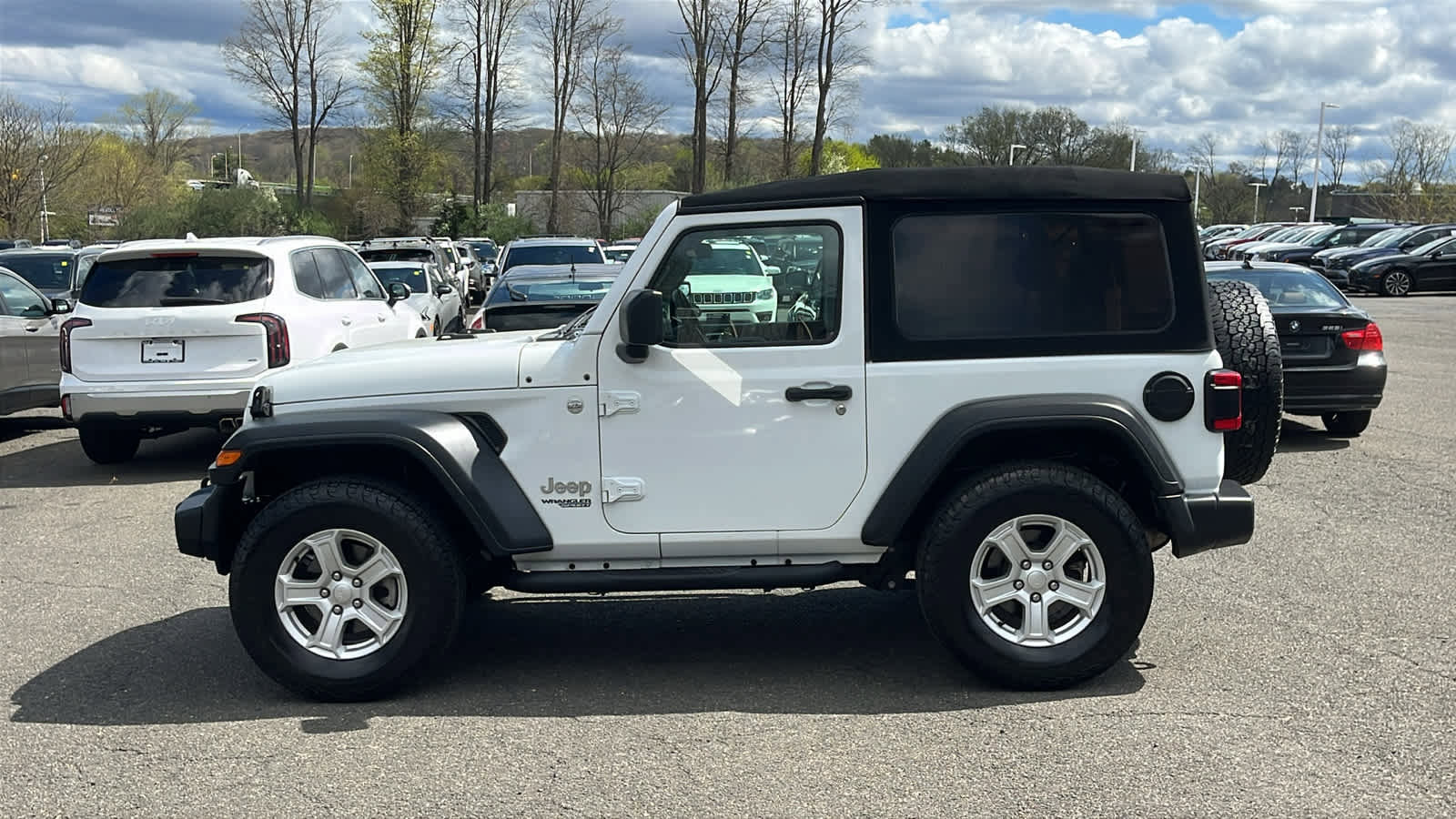 Used 2018 Jeep Wrangler Sport AWD/4WD image 8