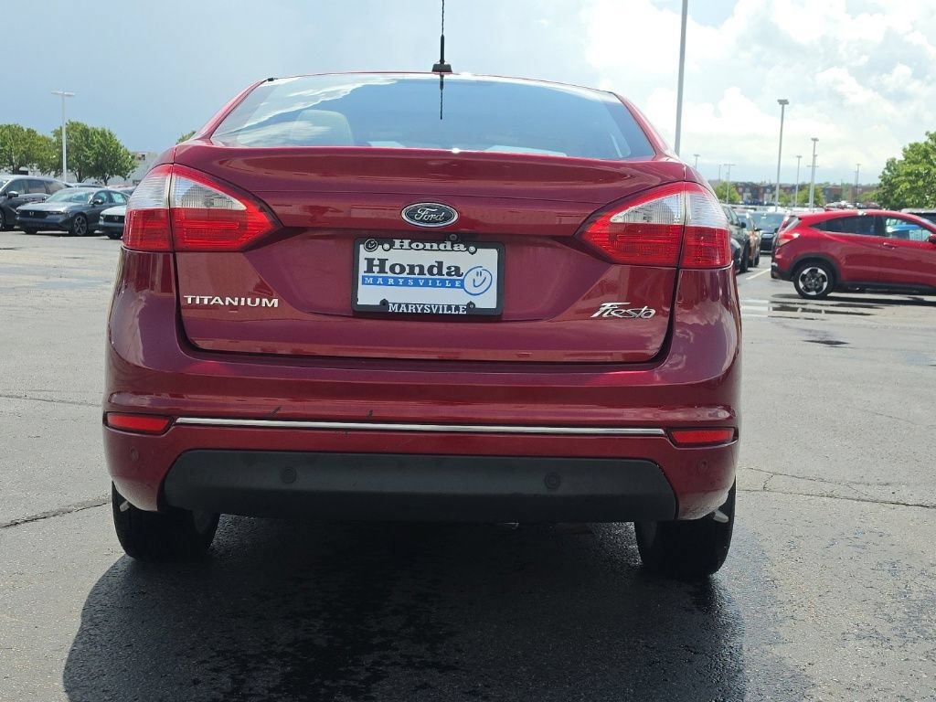 Used 2016 Ford Fiesta Titanium FWD image 6