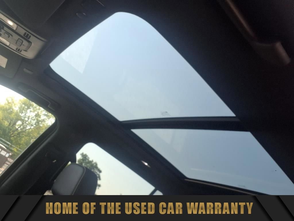 Used 2021 Chevrolet Suburban Premier w/ Premium Package image 17