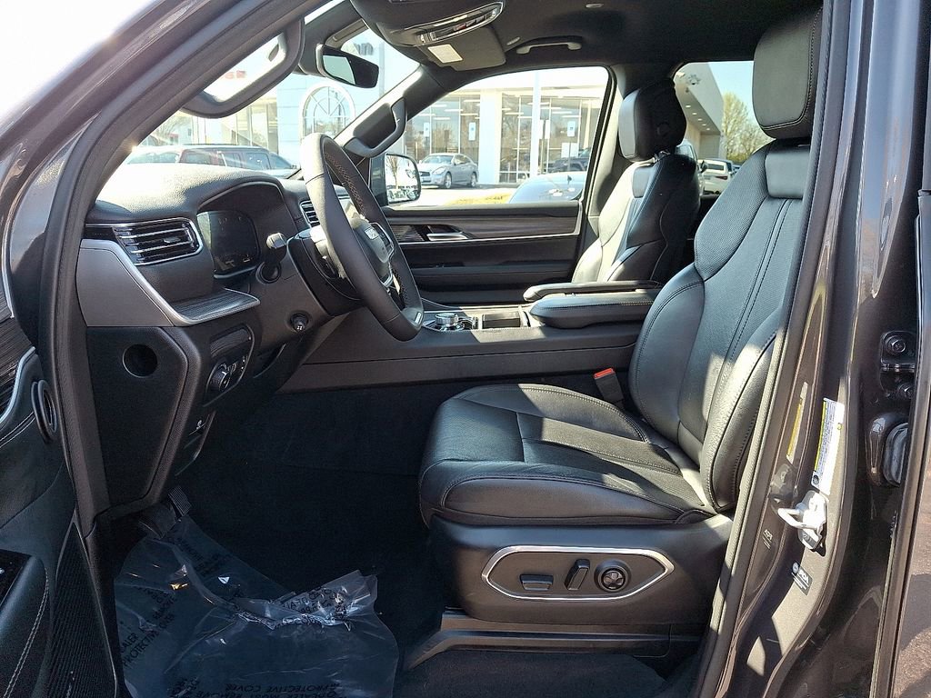 Certified 2024 Jeep Wagoneer Series II image 15