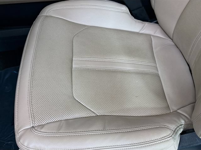 Used 2023 Ford Expedition Limited AWD/4WD image 20