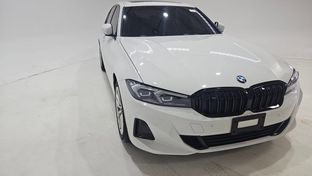 Used 2023 BMW 330i xDrive Sedan w/ Driving Assistance Package AWD/4WD image 12