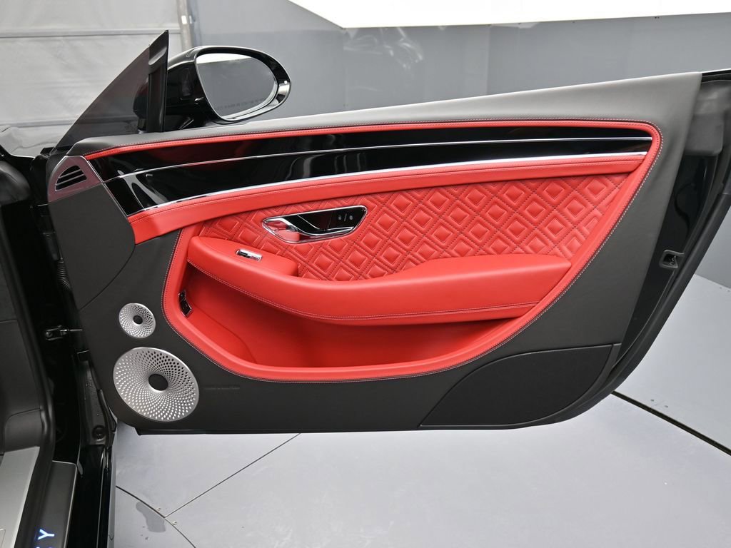 Used 2023 Bentley Continental GT V8 image 26
