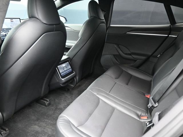 Used 2022 Tesla Model S image 13